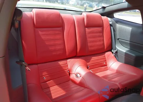 2005 Ford Mustang Gt Deluxe/Gt Premium z USA, uszkodzony, nr VIN 1ZVHT82H455132441